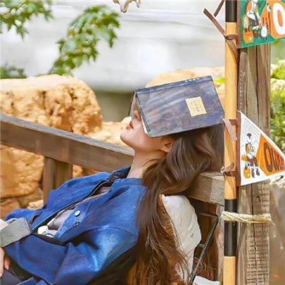 蛮荒时代，我被高冷兽王娇宠了